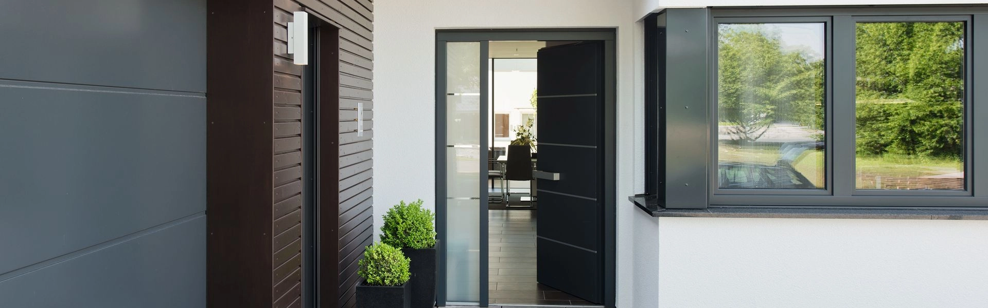 Alumínium bejárati ajtó